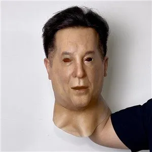 máscara de silicone surreal